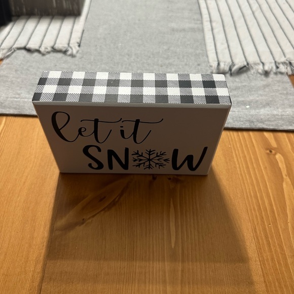 Black and White Wooden Sign - Picture 2 of 3